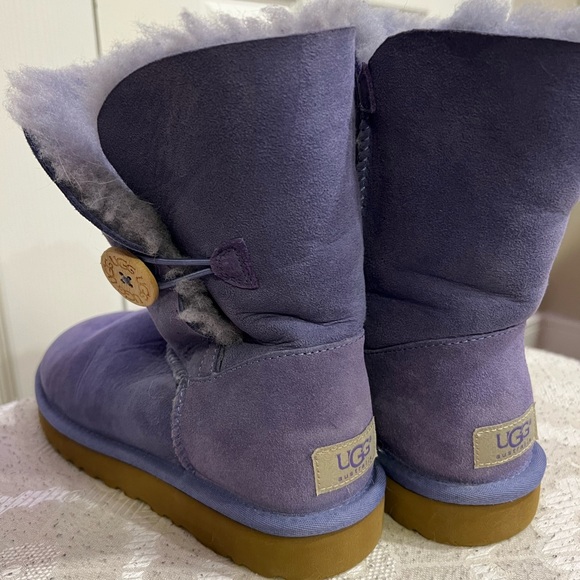 Ugg Boots Never Worn, Purple with One Button - Picture 6 of 8